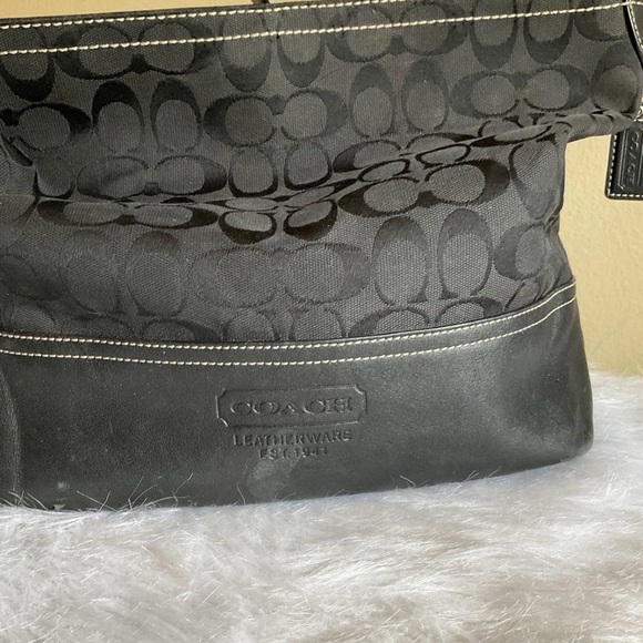 Coach signature canvas leather hobo bag - Picture 2 of 8
